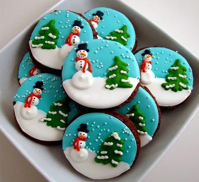 Прості та оригінальні ідеї, як прикрасити різдвяне печиво - фото 501776