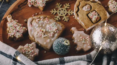 Простые и оригинальные идеи, как украсить рождественское печенье