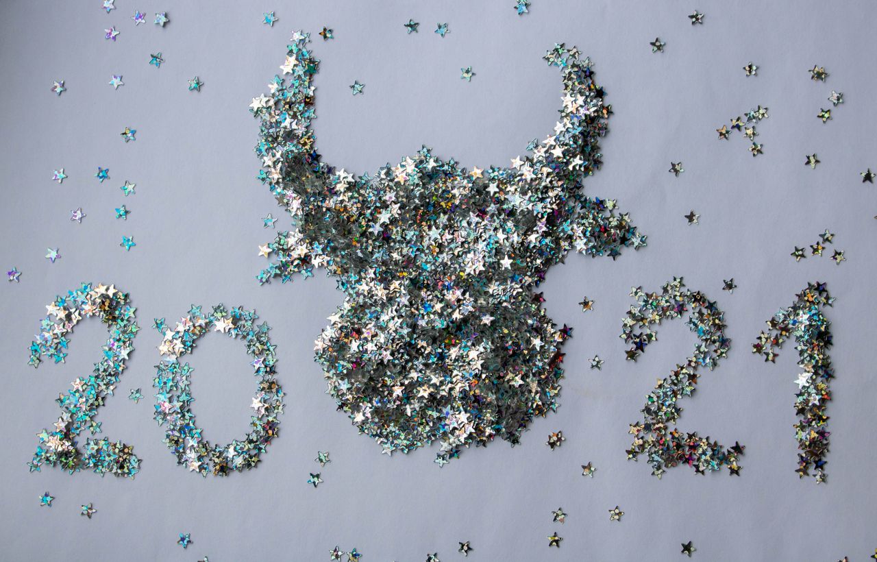С Новым годом 2021: веселые и прикольные смс-поздравления - фото 502058