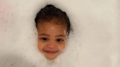 Instagram показав найпопулярніші фото 2020 року, в яких мільйони лайків