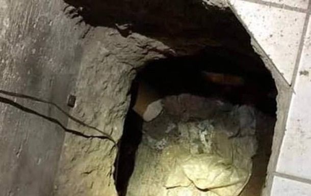 Сила чувств: мужчина вырыл в дом любовницы тоннель - 502294 Сила чувств: мужчина вырыл в дом любовницы тоннель - фото 502294