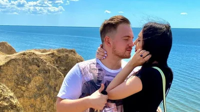 Ніжний цьом: Sonya Kay показала рідкісний кадр з коханим чоловіком