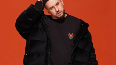 Монатик показал фото с младшим сыном, сделанное после рождения малыша