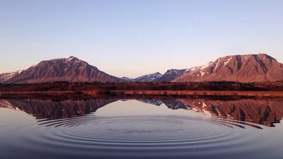 У Австралії знайшли озеро, на якому з'являються реалістичні малюнки