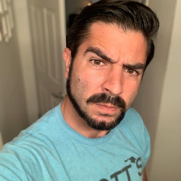 Чоловіки в усьому світі стрижуть бороду 'мавпячий хвіст', і це справжній хіт сезону - фото 503790