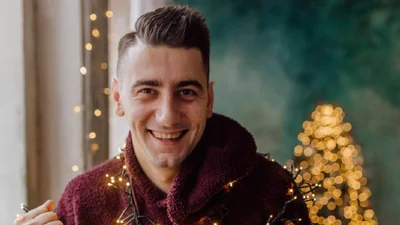 Олександр Еллерт показав, якими він та його кохана були в дитинстві