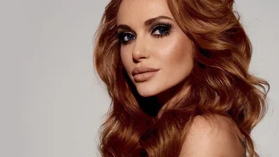 Слава Каминская удивила архивным видео, на котором еще совсем юная девчонка