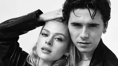 Голий Бруклін Бекхем та його кохана сфотографувалися в солодких обіймах