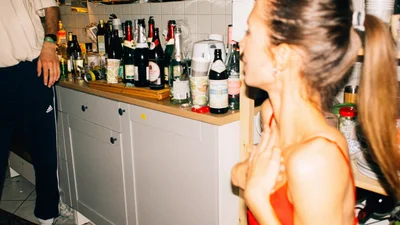 Назвали країни, мешканці яких більше за інших люблять алкоголь