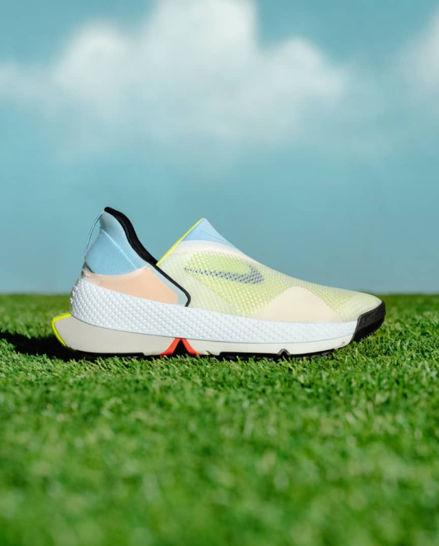 Справжня мрія: Nike створив кроси, які можна одягати і знімати не торкаючись руками - 504993 Справжня мрія: Nike створив кроси, які можна одягати і знімати не торкаючись руками - фото 504993