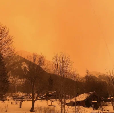 Апокаліптична картинка: небо у Франції стало оранжевим - фото 505580