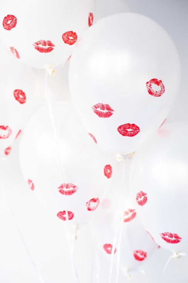 Как романтично украсить комнату на День Валентина - атмосферные идеи - фото 505826