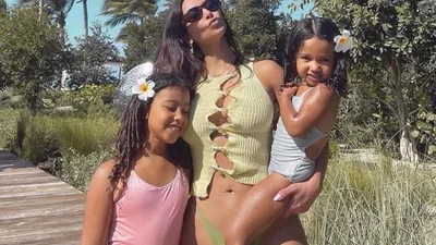 Ким Кардашьян показала картину дочери, но звезду сразу высмеяли