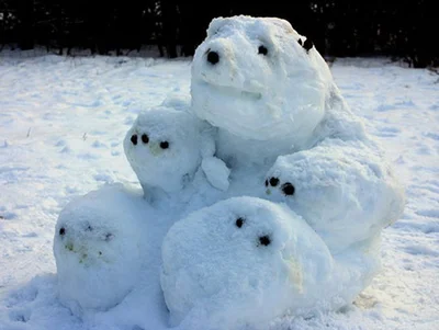 Эти люди вывели лепку снеговиков на новый уровень, и этой зимой у них надо поучиться - фото 506063