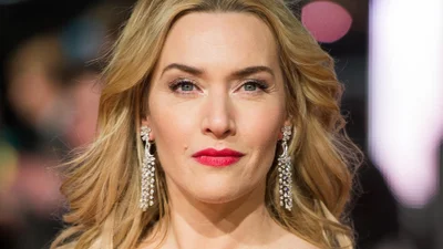 Кейт Вінслет розповіла про зйомку в секс-сцені, коли вона сиділа в багажнику машини