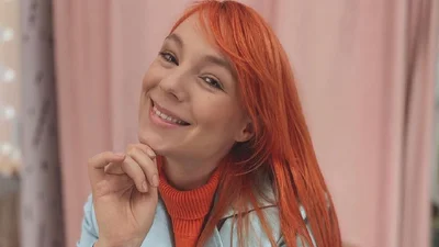 Світлана Тарабарова випустила чуттєвий чорно-білий кліп на трек "Парашут"