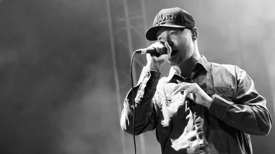 Бумбокс - Жаль: нова пісня гурту в стилі олдскульного Бумбокса