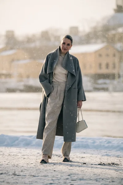 Актуально: копіюємо стильні зимові луки жителів Стокгольма - фото 506353