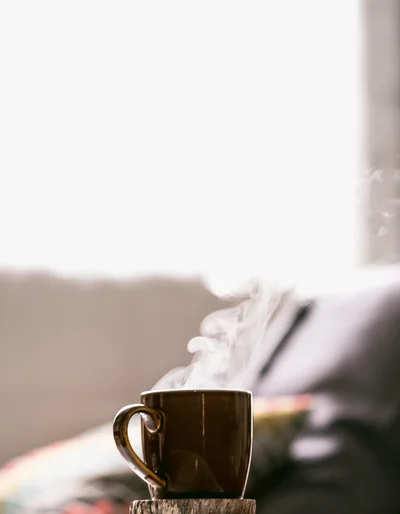 Вчені вивчали вплив кави на сон, а виявили, як вона змінює наш мозок - фото 506728