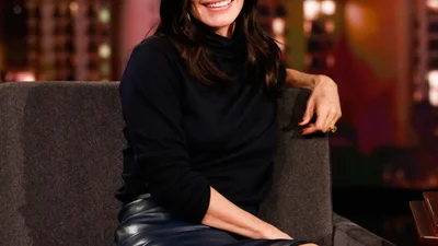 Кортні Кокс зіграла на піаніно культову пісню з заставки "Друзів"