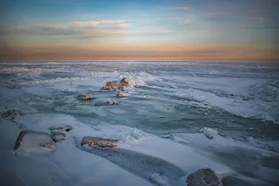 Заледенелая Бердянская коса превратилась в 'Арктику', и туристы без ума от этих видов - фото 507229