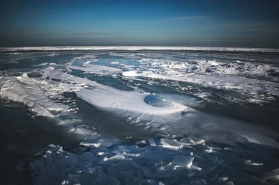 Заледеніла Бердянська коса перетворилася на 'Арктику', і туристи шаленіють від цих видів - фото 507230