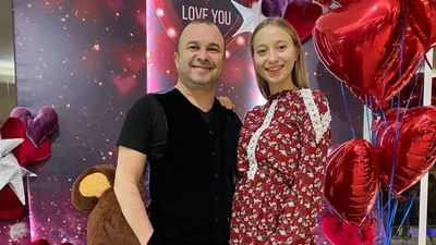 Катерина Репяхова та Віктор Павлік нарешті розсекретили стать малюка
