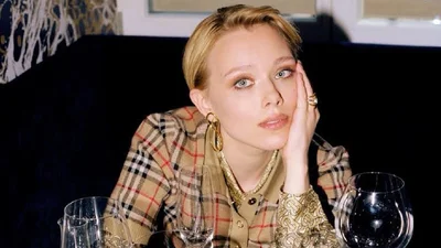 Голлівудська зірка Іванна Сахно тепер шикарна платинова блондинка