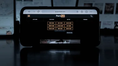 У TikTok новий тренд – люди перевіряють своїх рідних на знання Pornhub