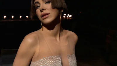 "Наполовину": в новом клипе Ани Лорак сыграла себя и показала любовный треугольник