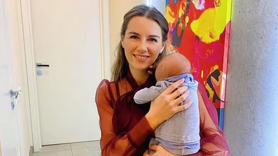 Крупным планом: Кристина Решетник впервые показала лицо 3-месячного сына