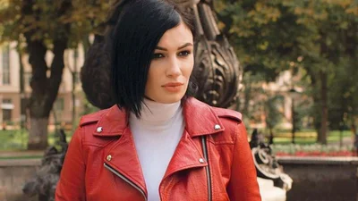 Піксі, омбре, нарощування: Анастасія Приходько показала всі свої експерименти з волоссям