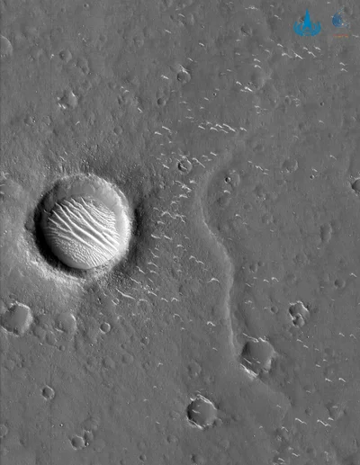 Марсианские пейзажи: новые фото с Красной планеты - фото 508618