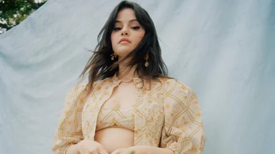 Селена Гомес растрогала фото с дедушкой и бабушкой