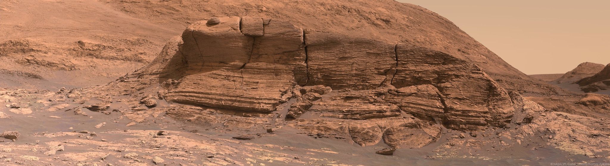 Ровер Curiosity поделился зрелищным фото Марса - фото 508962
