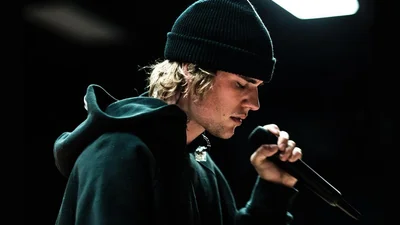 Джастін Бібер прикрасив обкладинку Billboard і розповів, за що любить дружину Гейлі