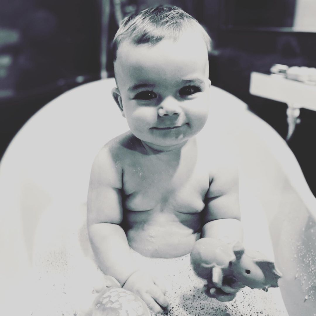 ONUKA засыпала Instagram снимками своего сына, и этот малыш украдет твое сердце - фото 509260
