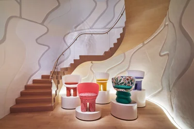 Louis Vuitton відкрив бутик в Токіо - фантастична будівля наче створена з води - фото 509852