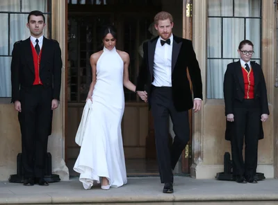 Меган Маркл и принц Гарри прокомментировали ситуацию с секретной свадьбой - фото 509944