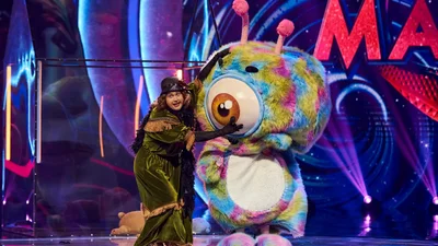 Шоу МАСКА на телеканале "Украина": смотреть онлайн 10 выпуск