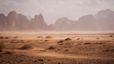 "Танец" песка и льда: в NASA показали замерзшие дюны на Марсе