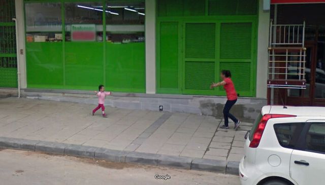 20 шедевральних фото, які випадково зробив Google Street View - фото 510567