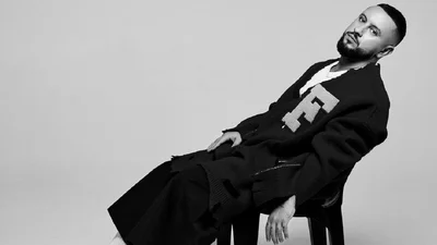 MONATIK вместе с любимой снялся в черно-белом фотосете для Vogue
