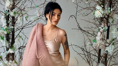 Анастасія Приходько народила третю дитину і показала фігуру після пологів