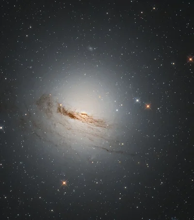 'Габбл' зробив неймовірний знімок галактики, що скоро зникне - фото 511809