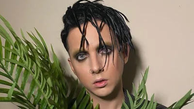 MELOVIN отгулял день рождения с макияжем и в парике