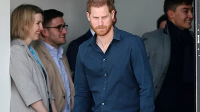 Принц Гаррі прибув у Великобританію, але й досі не зустрівся з братом Вільямом