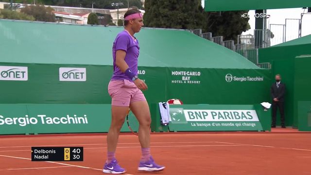 Все гудят о розовых суперобтягивающих шортах теннисиста Рафаэля Надаля и его формах - фото 512277
