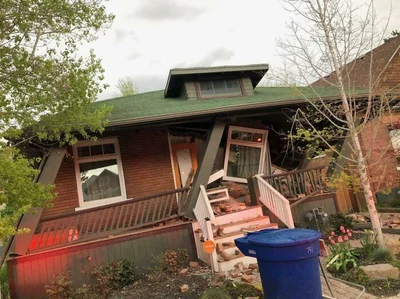 Смешные и непонятные случаи, когда люди превратили свои дома в месиво - фото 512441