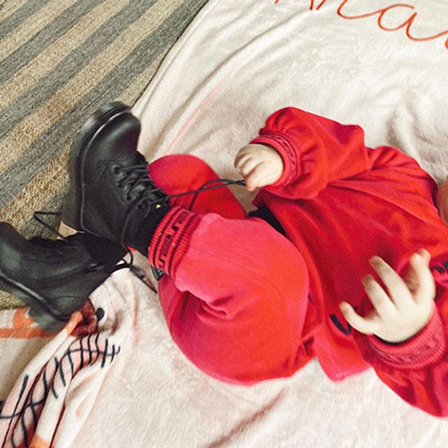 Джіджі Хадід поділилася новими фото семимісячної доньки - фото 512636